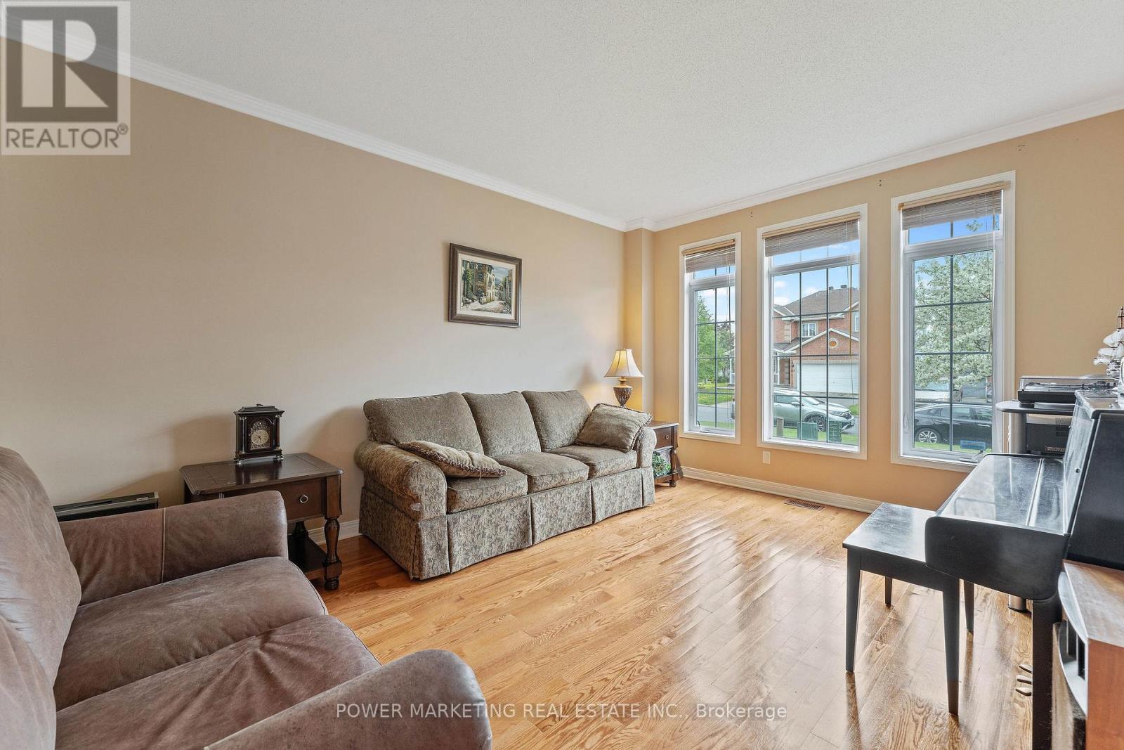 166 Allanford Avenue