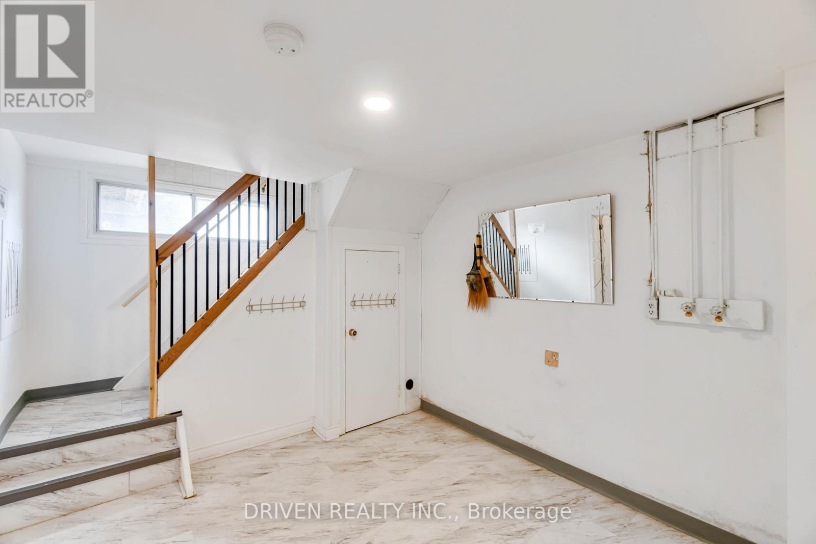 1266 Walkley Road