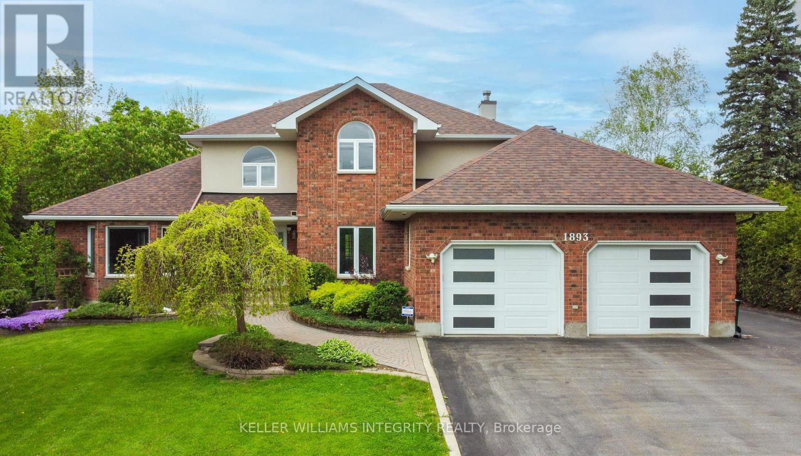 1893 Rideau Road