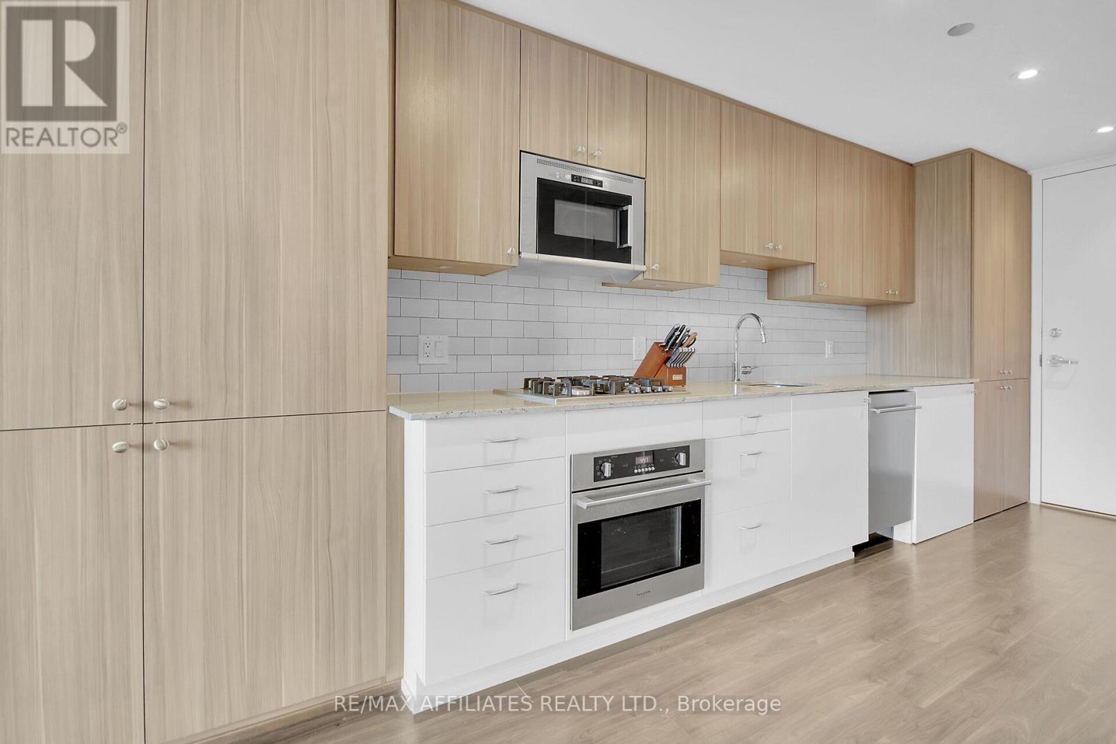 310b - 7 Marquette Avenue
