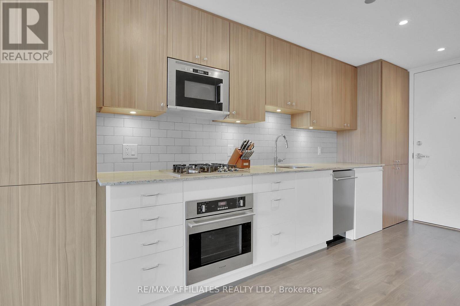 310b - 7 Marquette Avenue