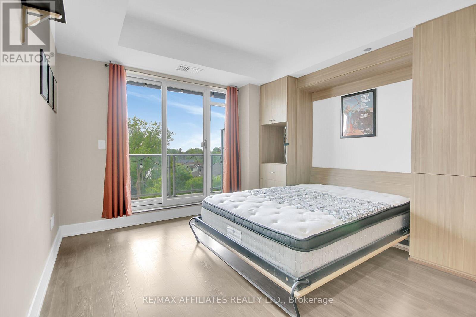 310b - 7 Marquette Avenue
