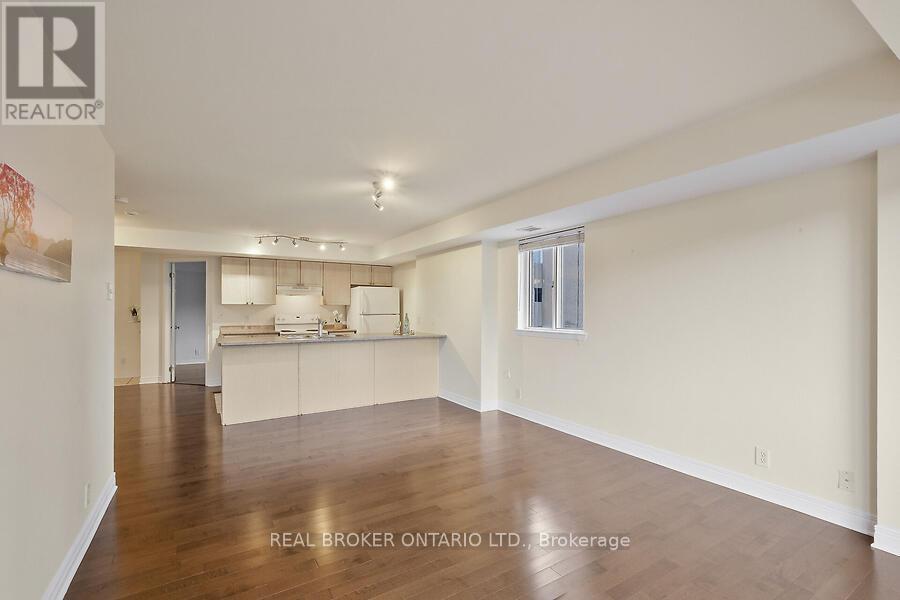 306 - 429 Somerset Street W