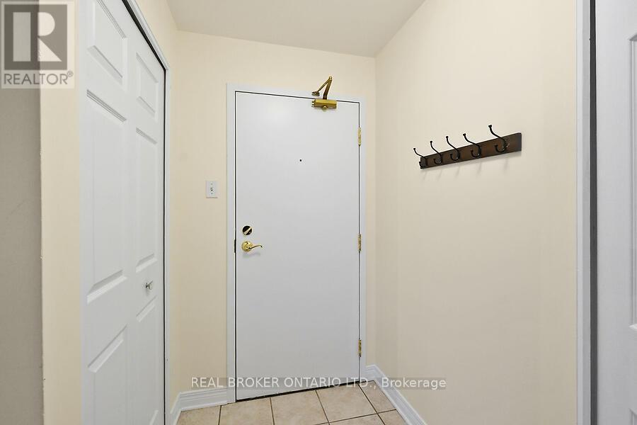 306 - 429 Somerset Street W