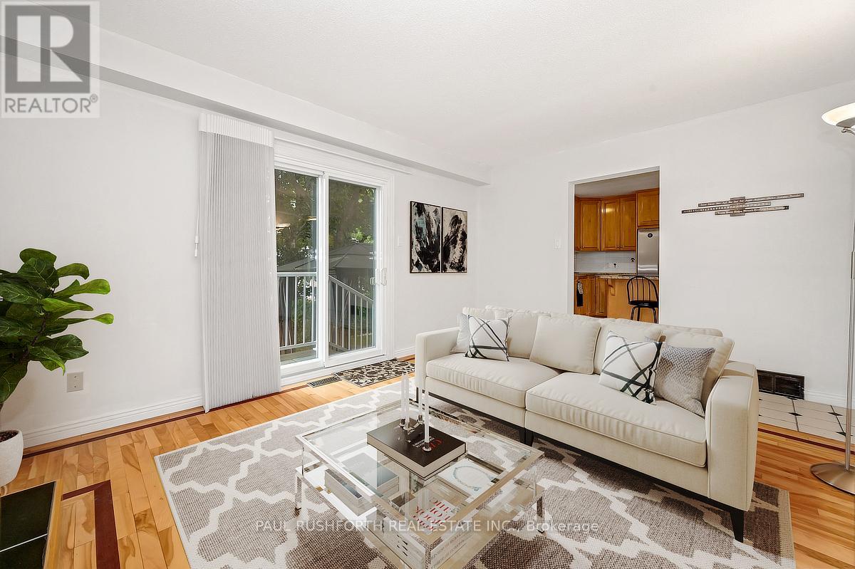 89 Hawk Crescent