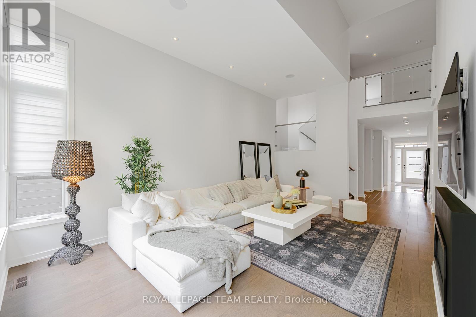935 Atrium Ridge