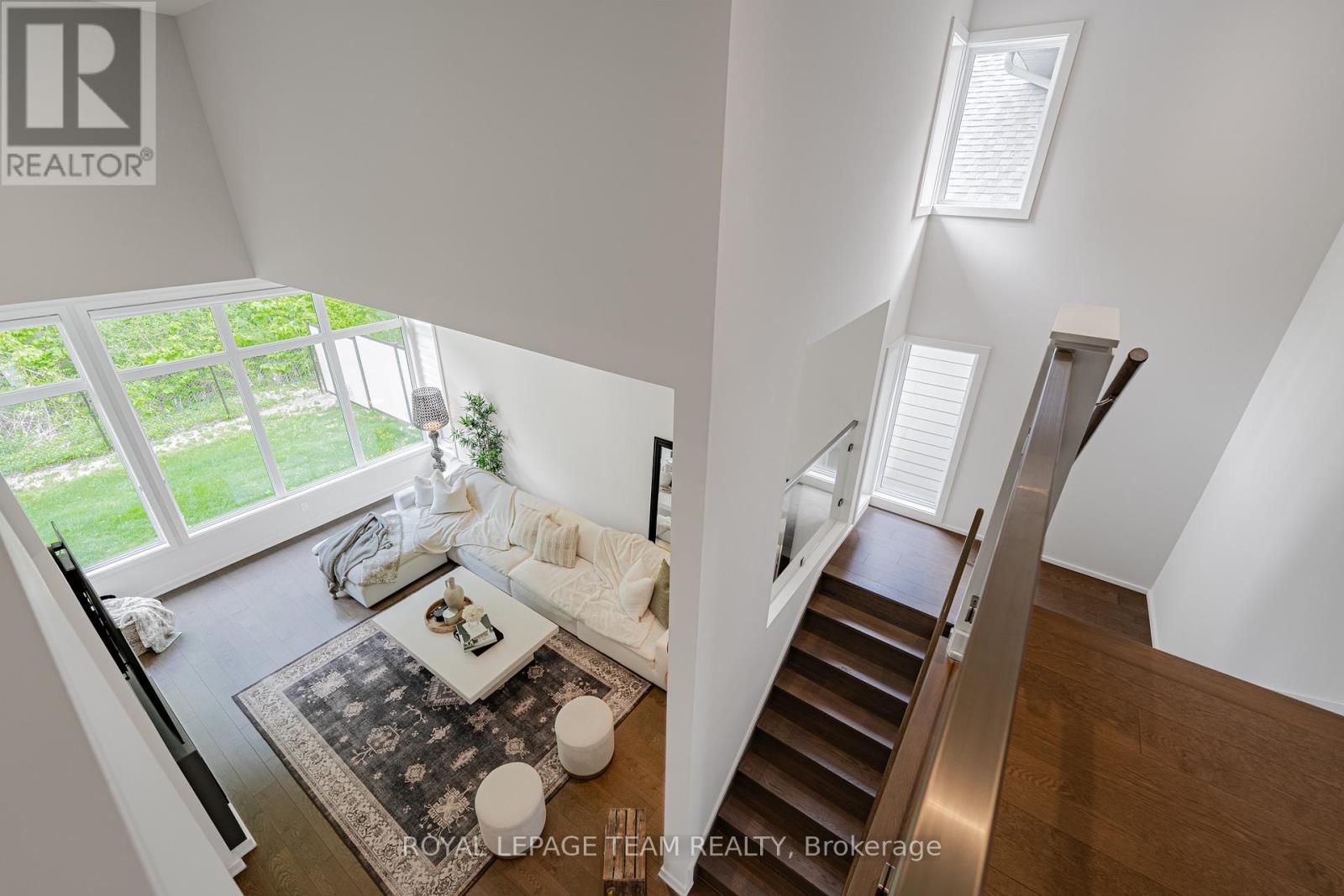 935 Atrium Ridge