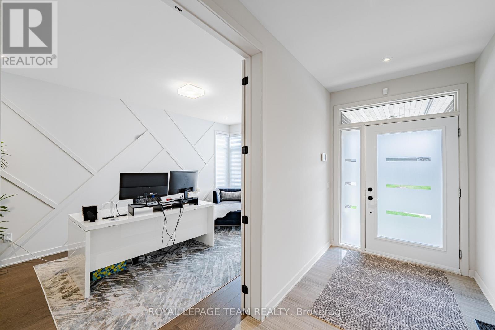 935 Atrium Ridge