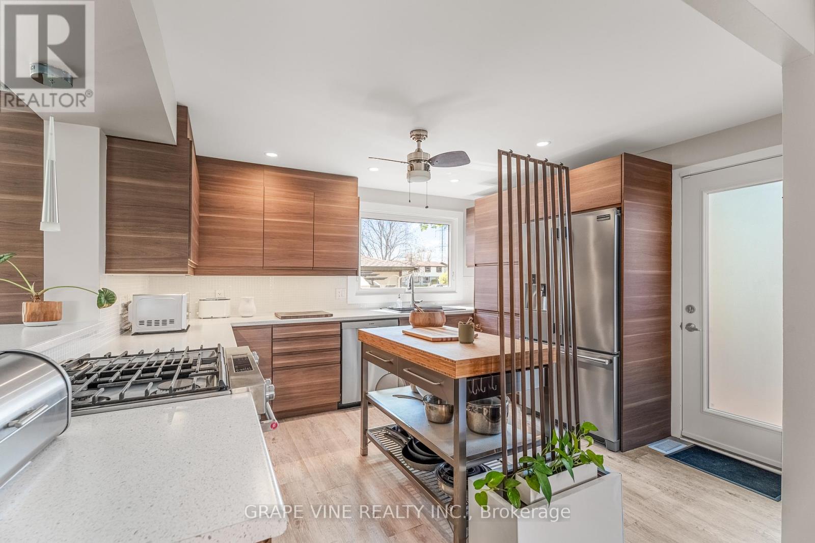 406 Woodfield Drive