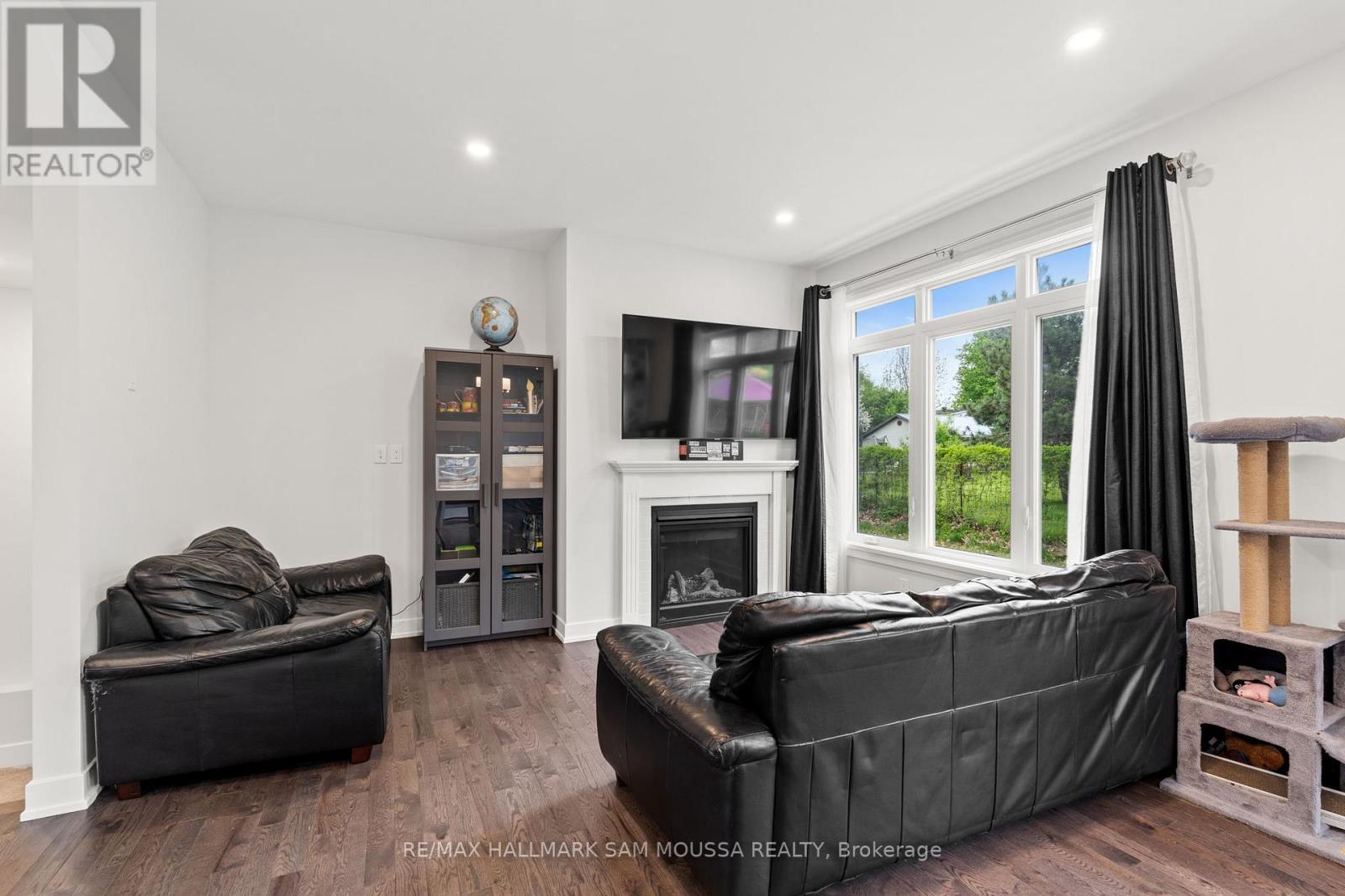 33 Mac Beattie Drive