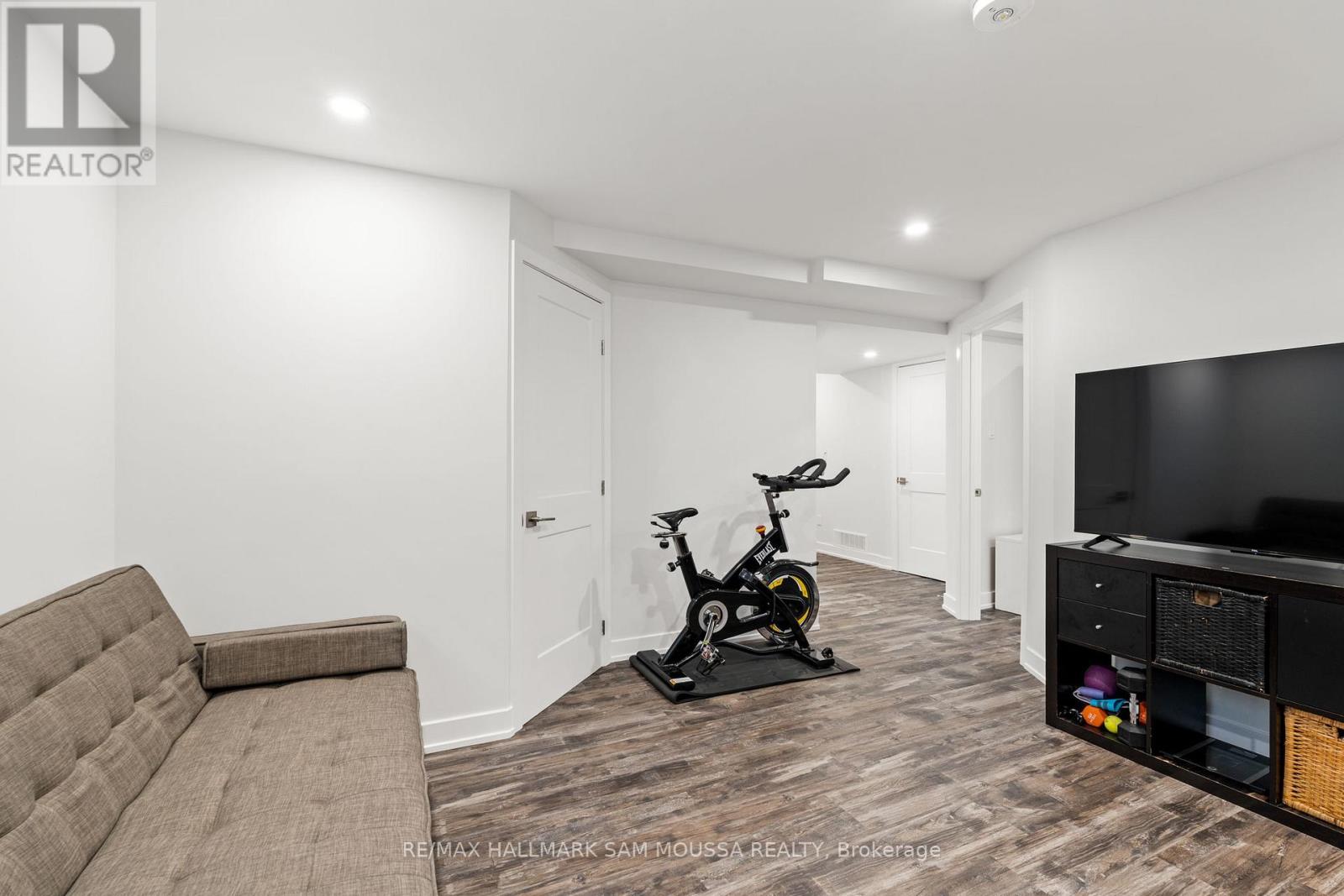 33 Mac Beattie Drive