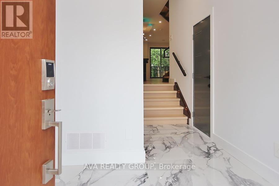 375 B Madison Avenue
