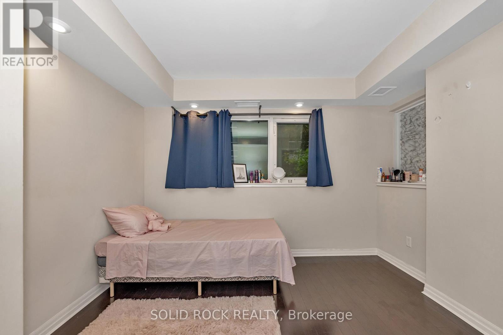 306 - 195 Besserer N