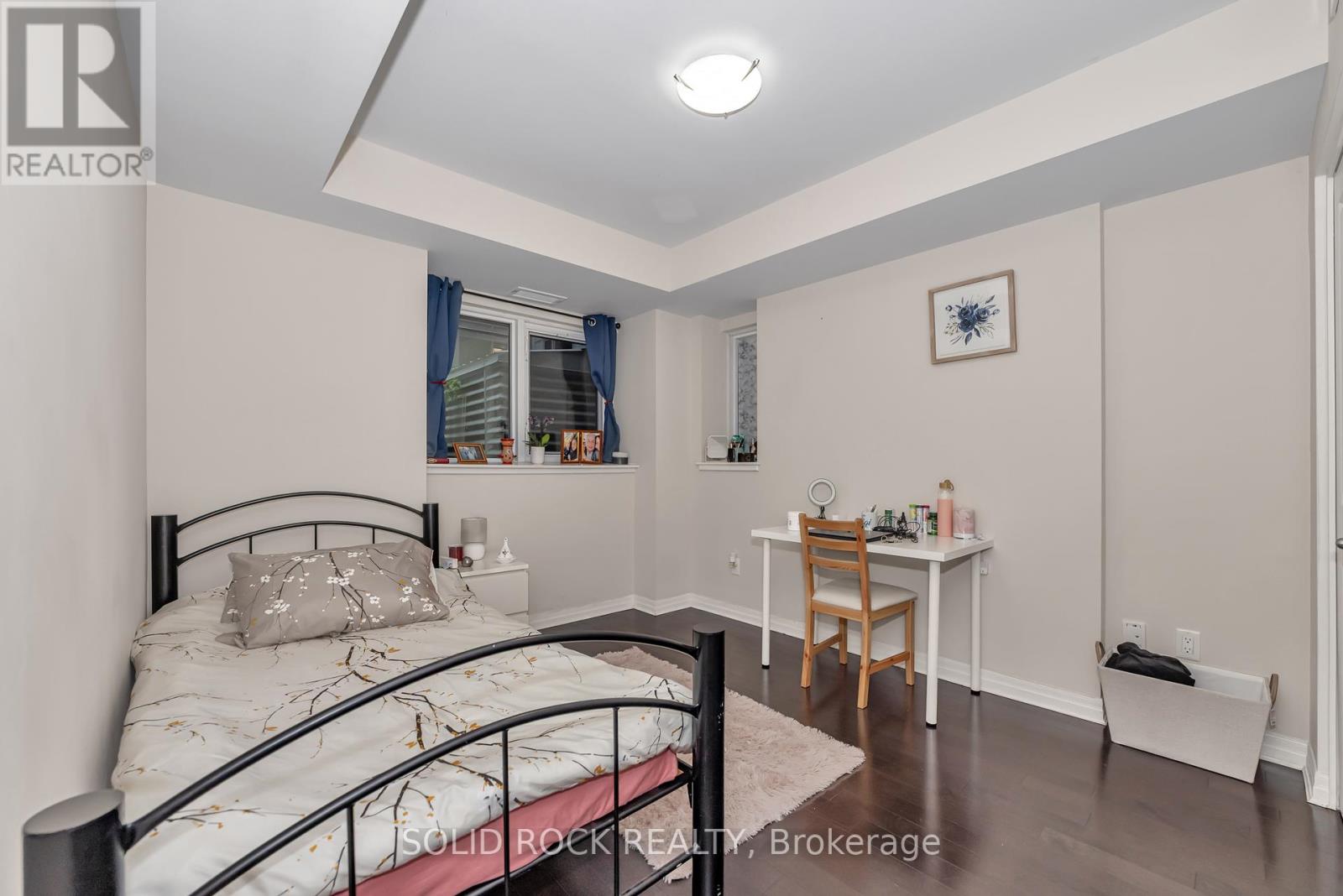 306 - 195 Besserer N