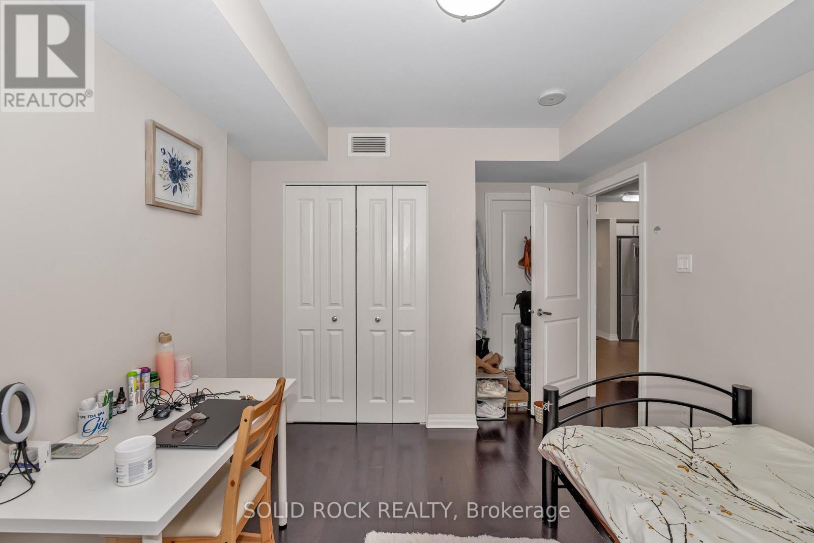 306 - 195 Besserer N