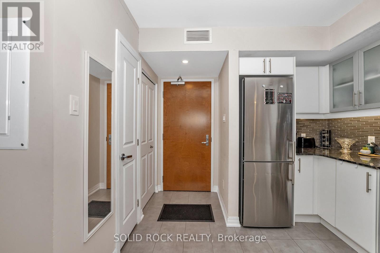 306 - 195 Besserer N