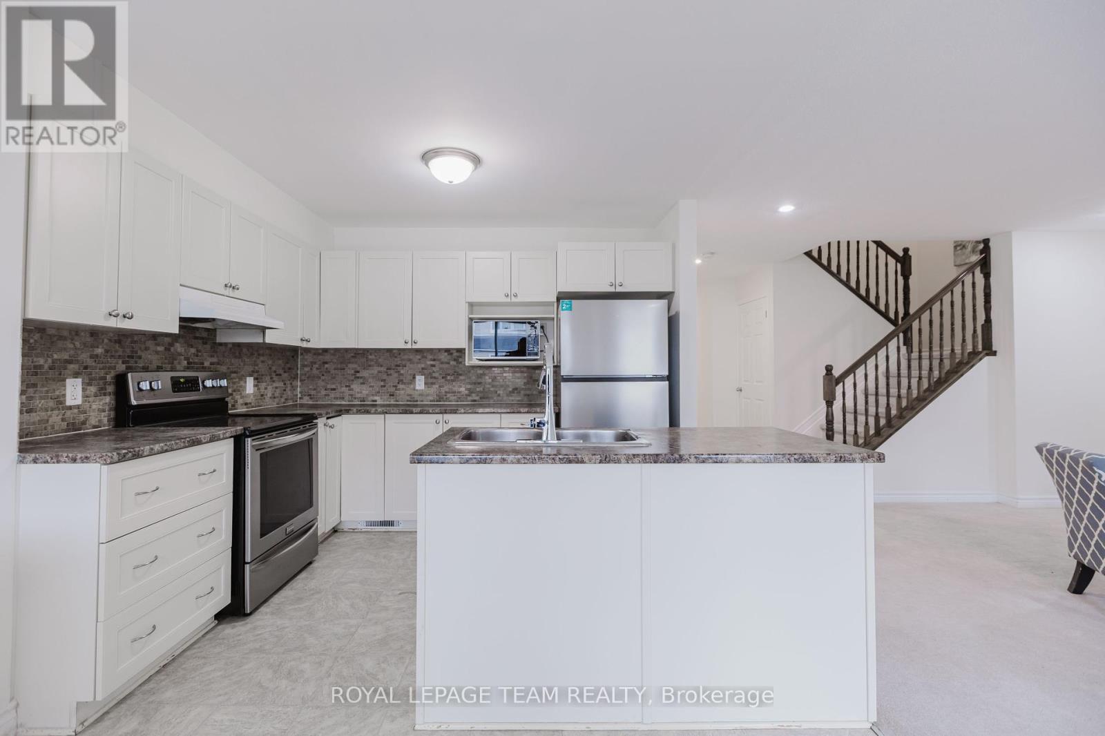 411 Temiskaming Crescent