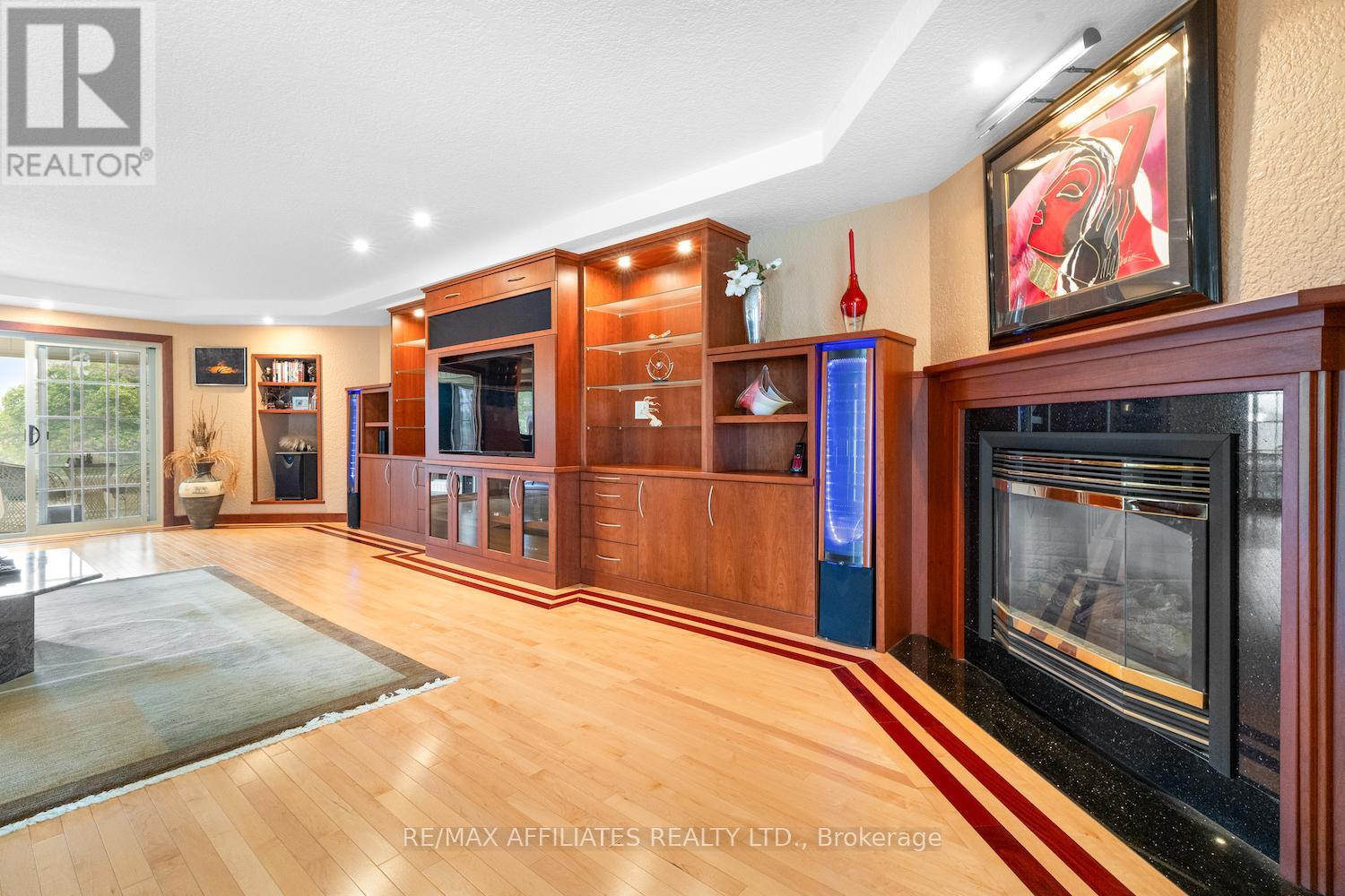 461 Campbell Side Road