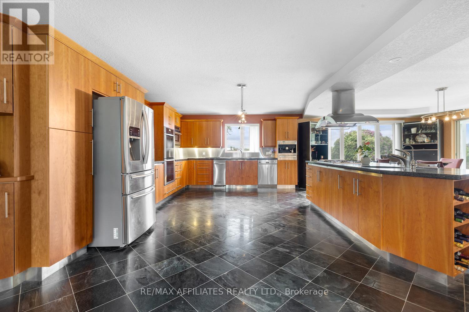 461 Campbell Side Road