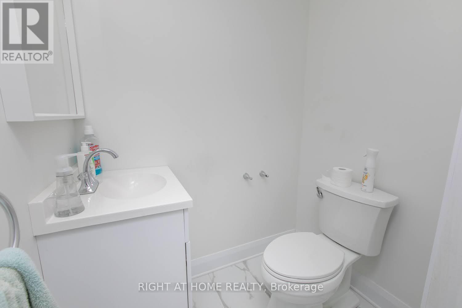62 Baseline Road, Unit 1558