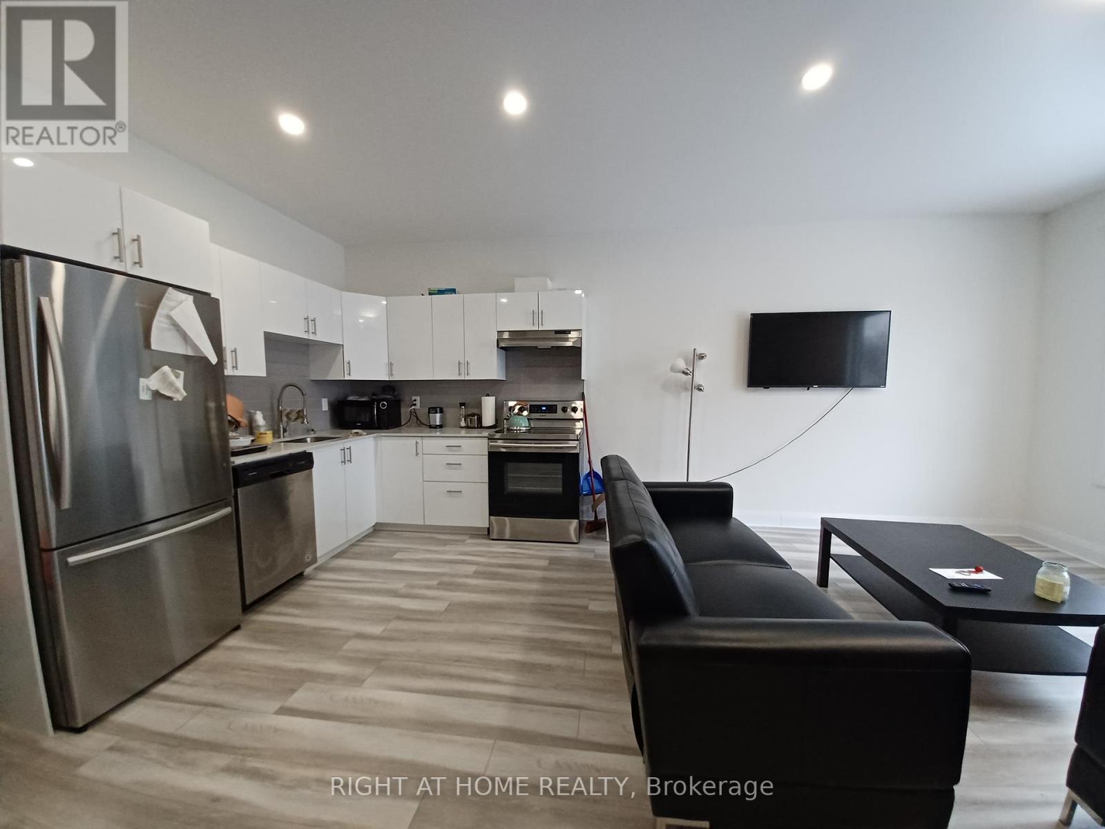 62 Baseline Road, Unit 1558