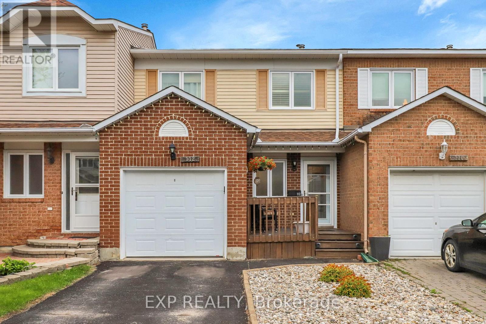 112 Claiborne Way
