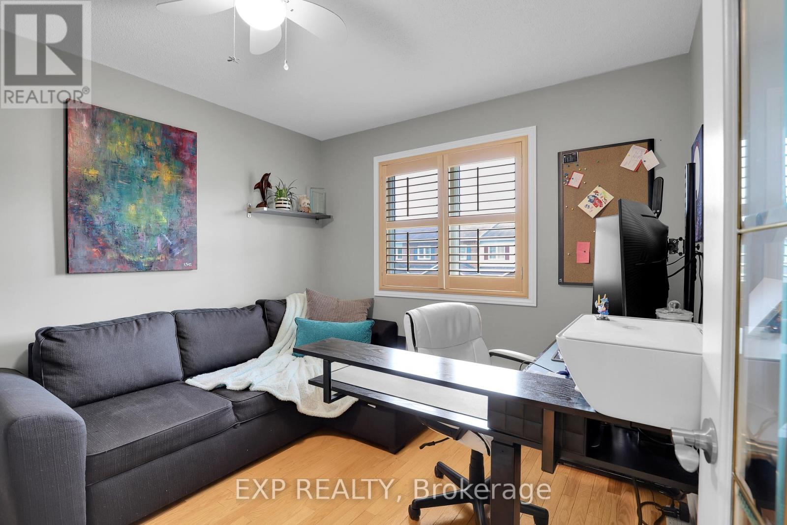 112 Claiborne Way