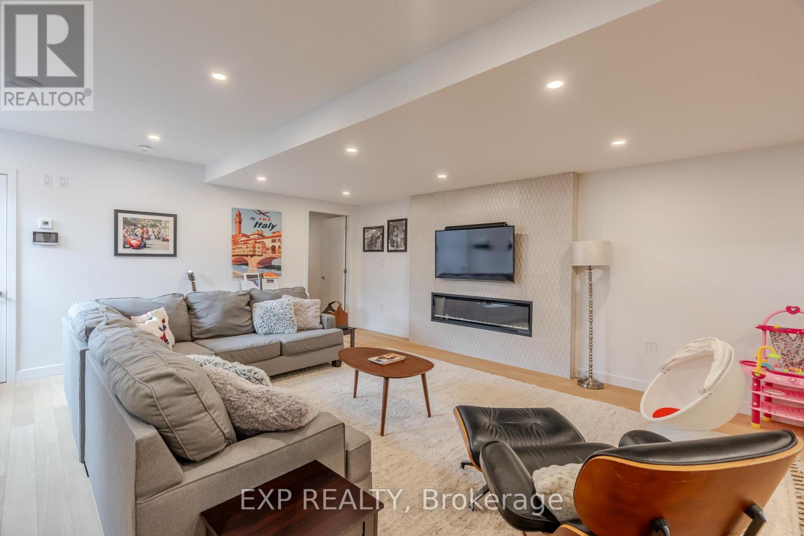 1979 Prince Of Wales Drive