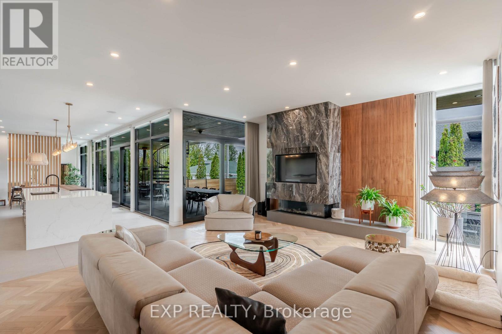 1979 Prince Of Wales Drive