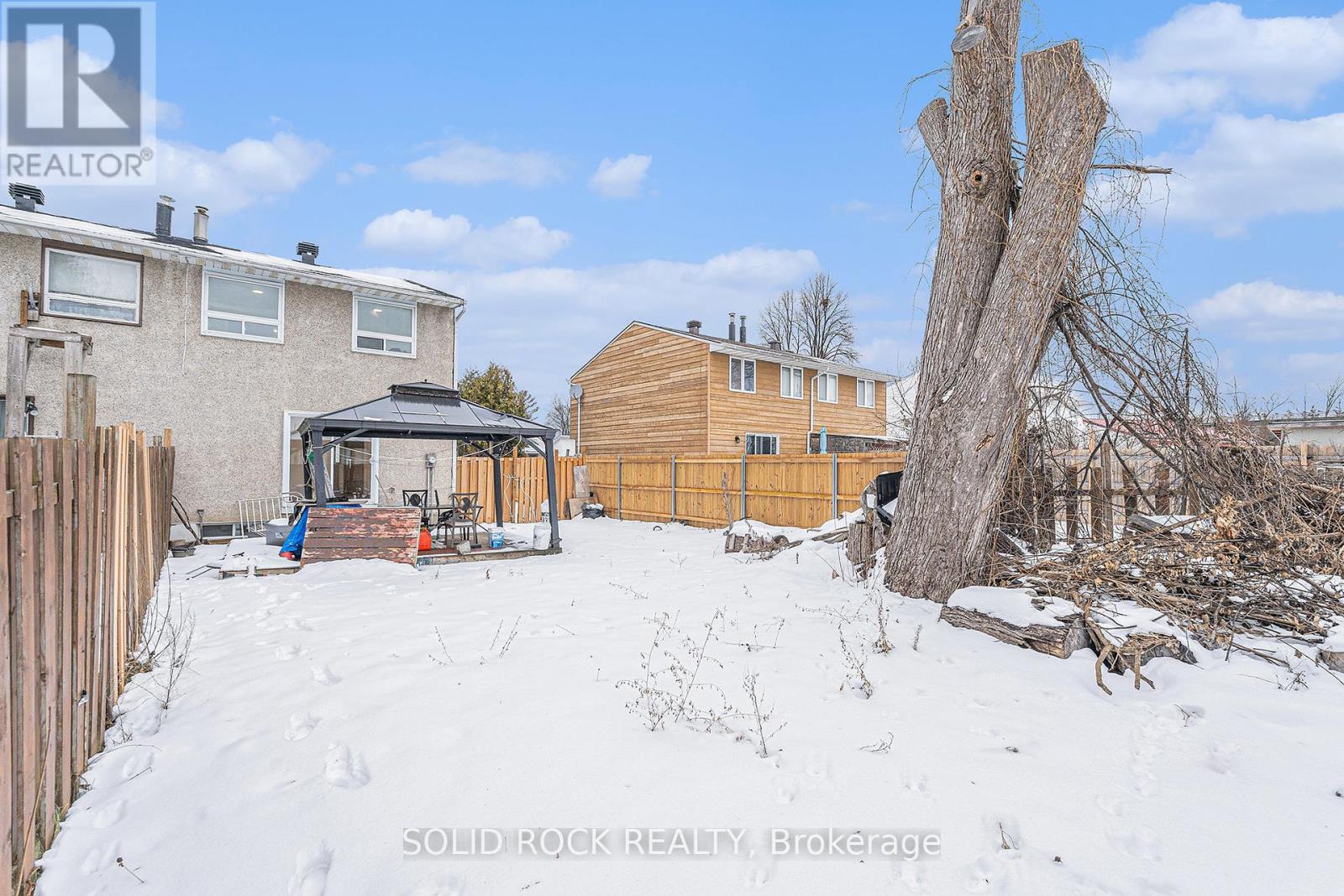 1432 Leigh Crescent