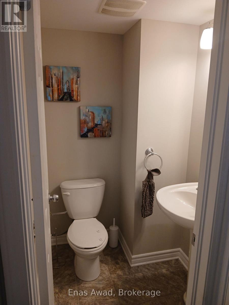 3 - 2224 Marble Crescent