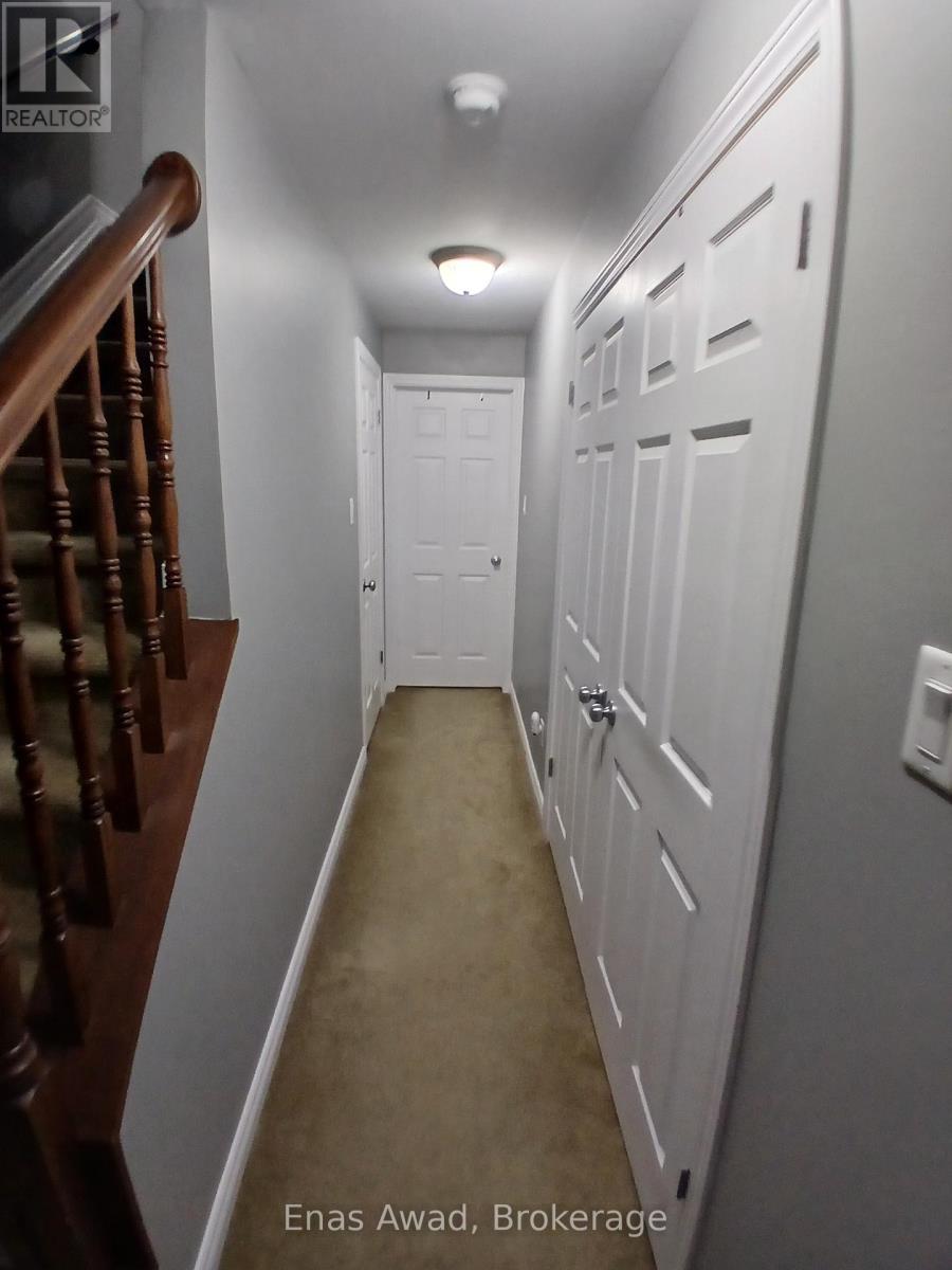 3 - 2224 Marble Crescent