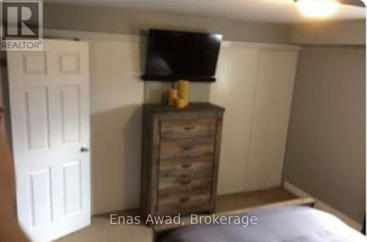 3 - 2224 Marble Crescent