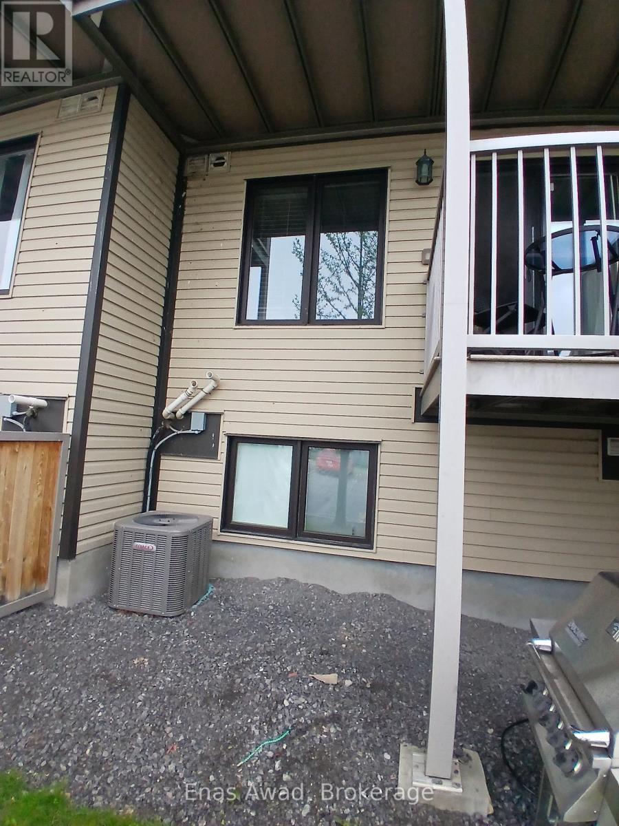 3 - 2224 Marble Crescent