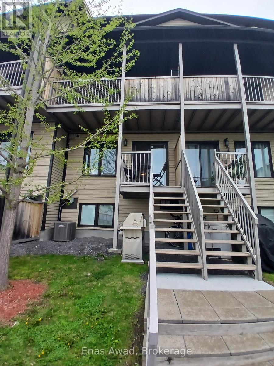 3 - 2224 Marble Crescent