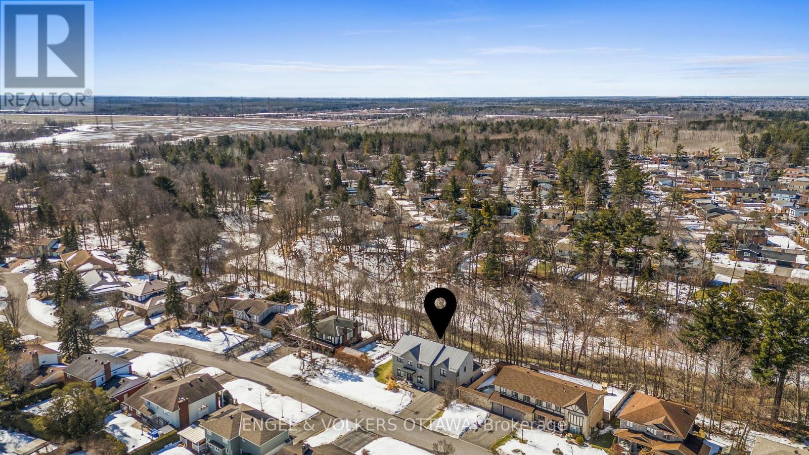 15 Camwood Crescent