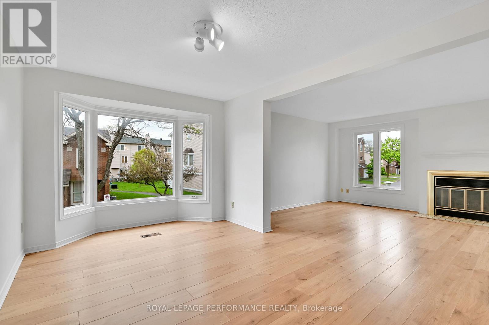 17 - 1838 Summerfields Crescent