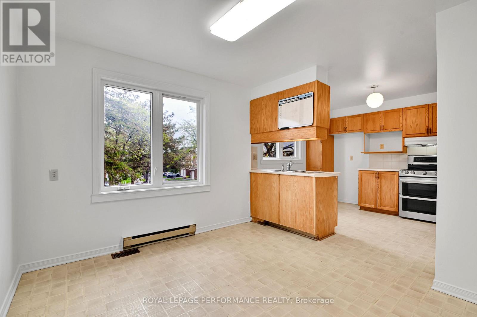 17 - 1838 Summerfields Crescent
