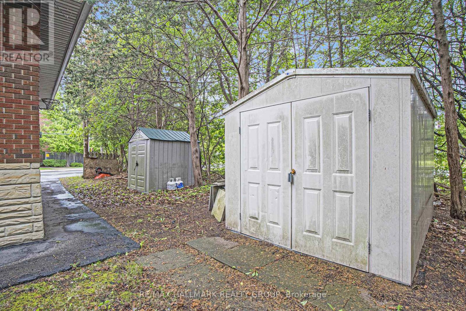 1128 Cummings Avenue