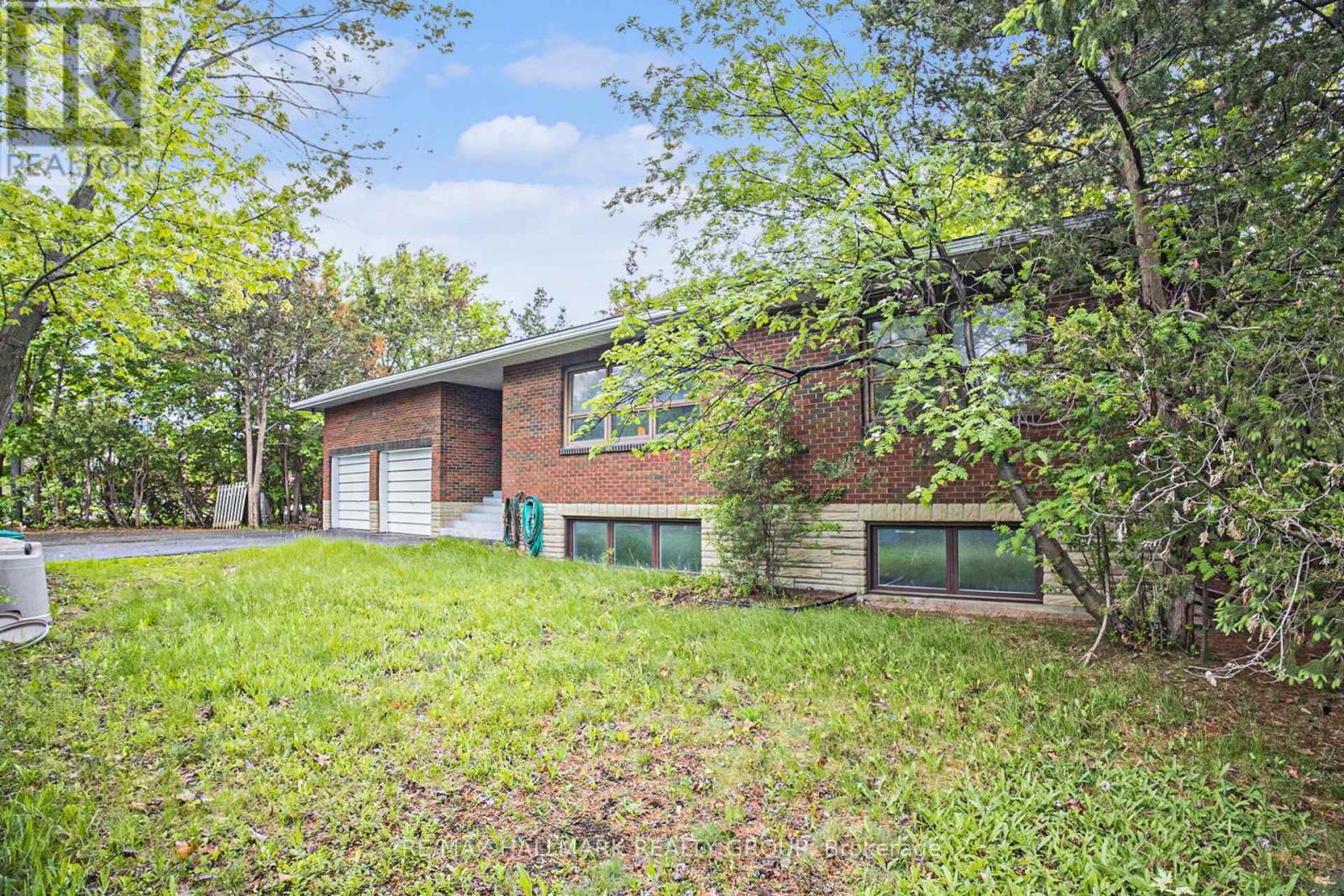 1128 Cummings Avenue
