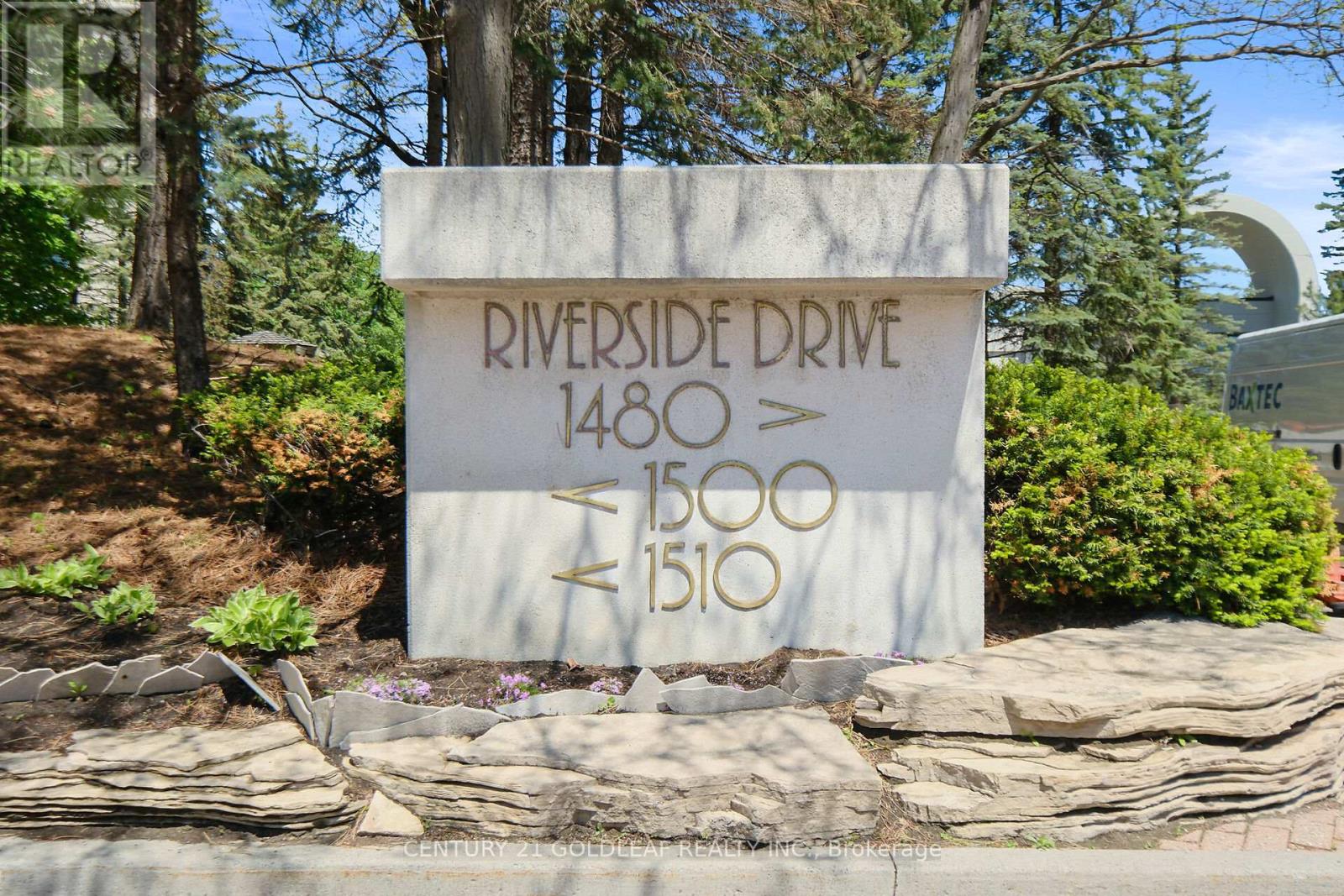 501 - 1500 Riverside Drive N