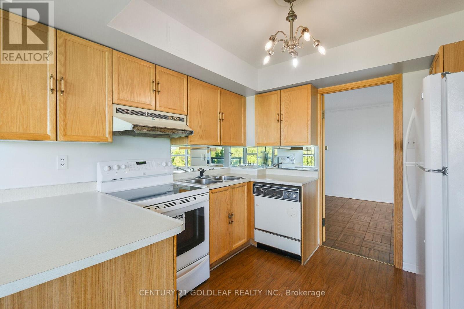 501 - 1500 Riverside Drive N