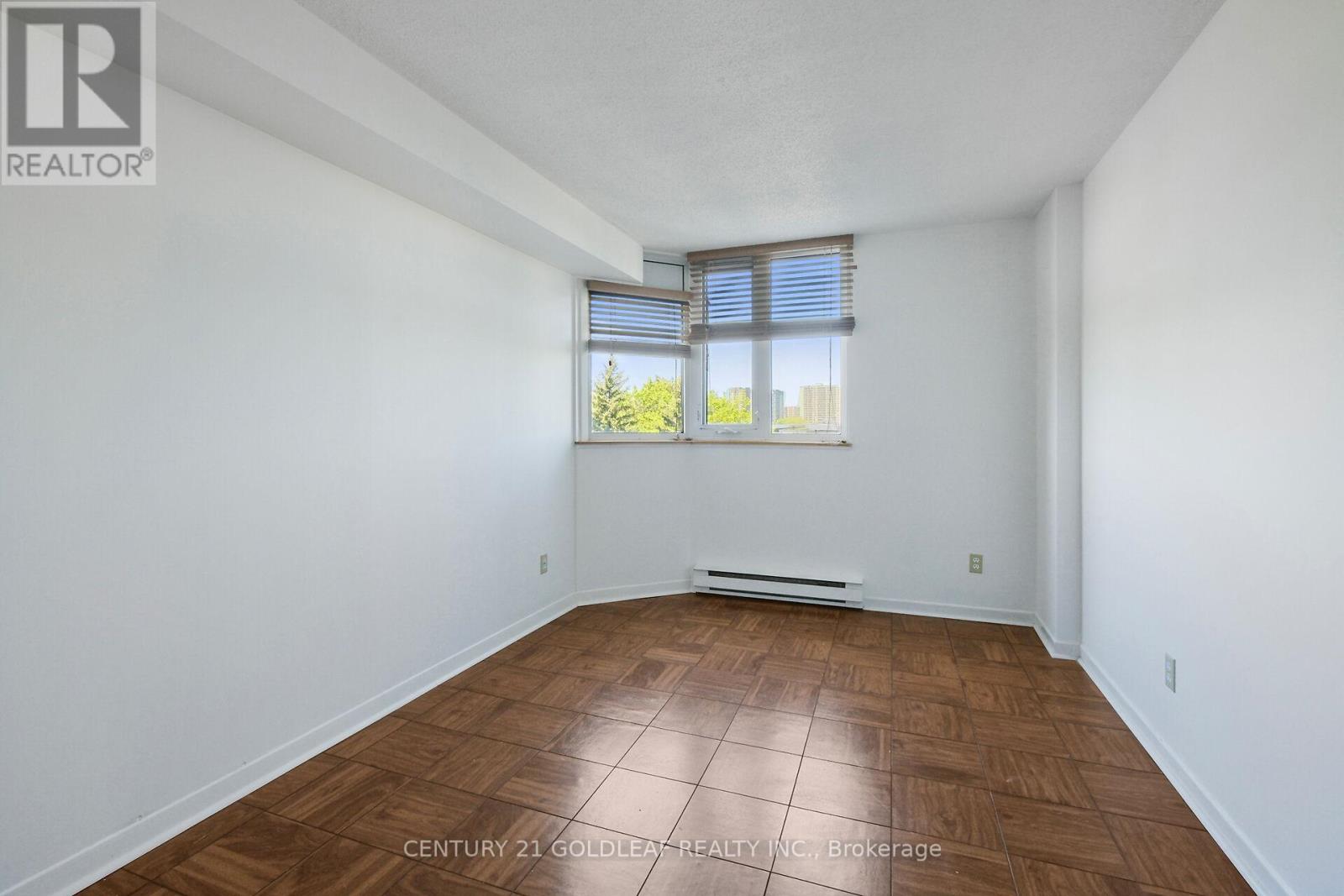 501 - 1500 Riverside Drive N