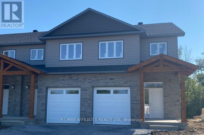 363 Voyageur Place