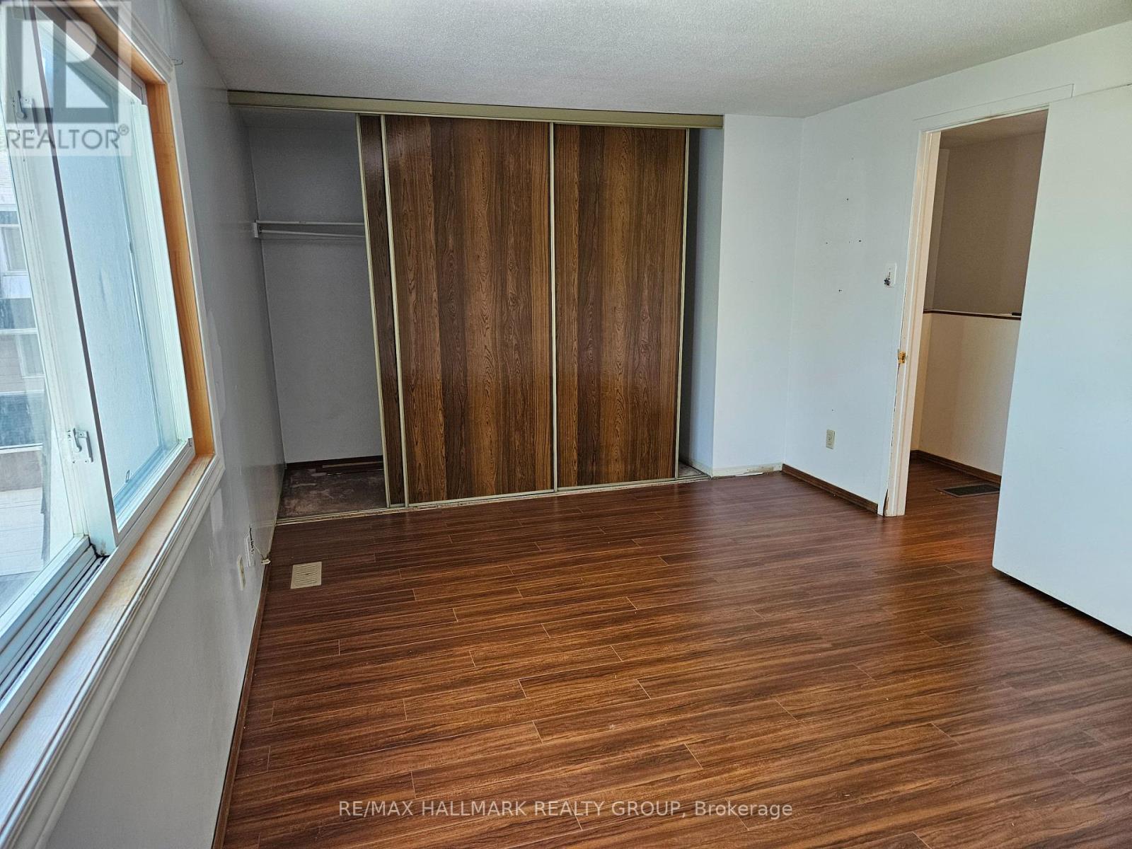 6 - 2669 Southvale Crescent