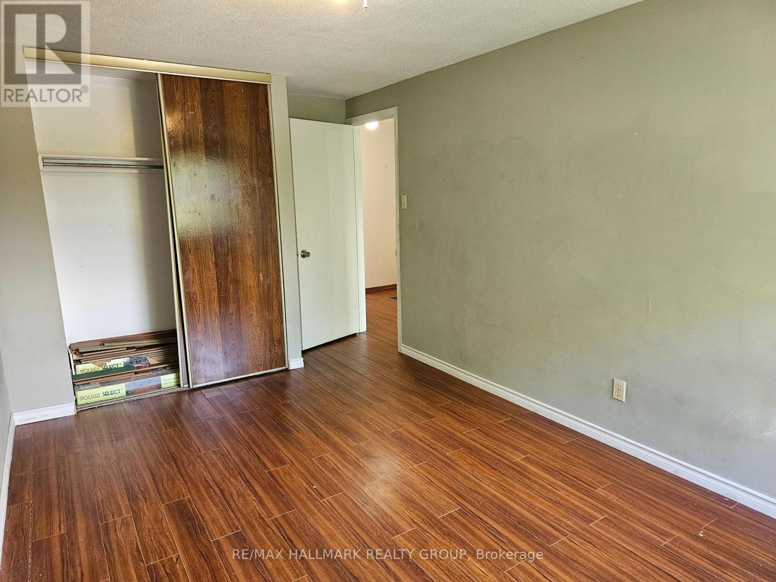 6 - 2669 Southvale Crescent