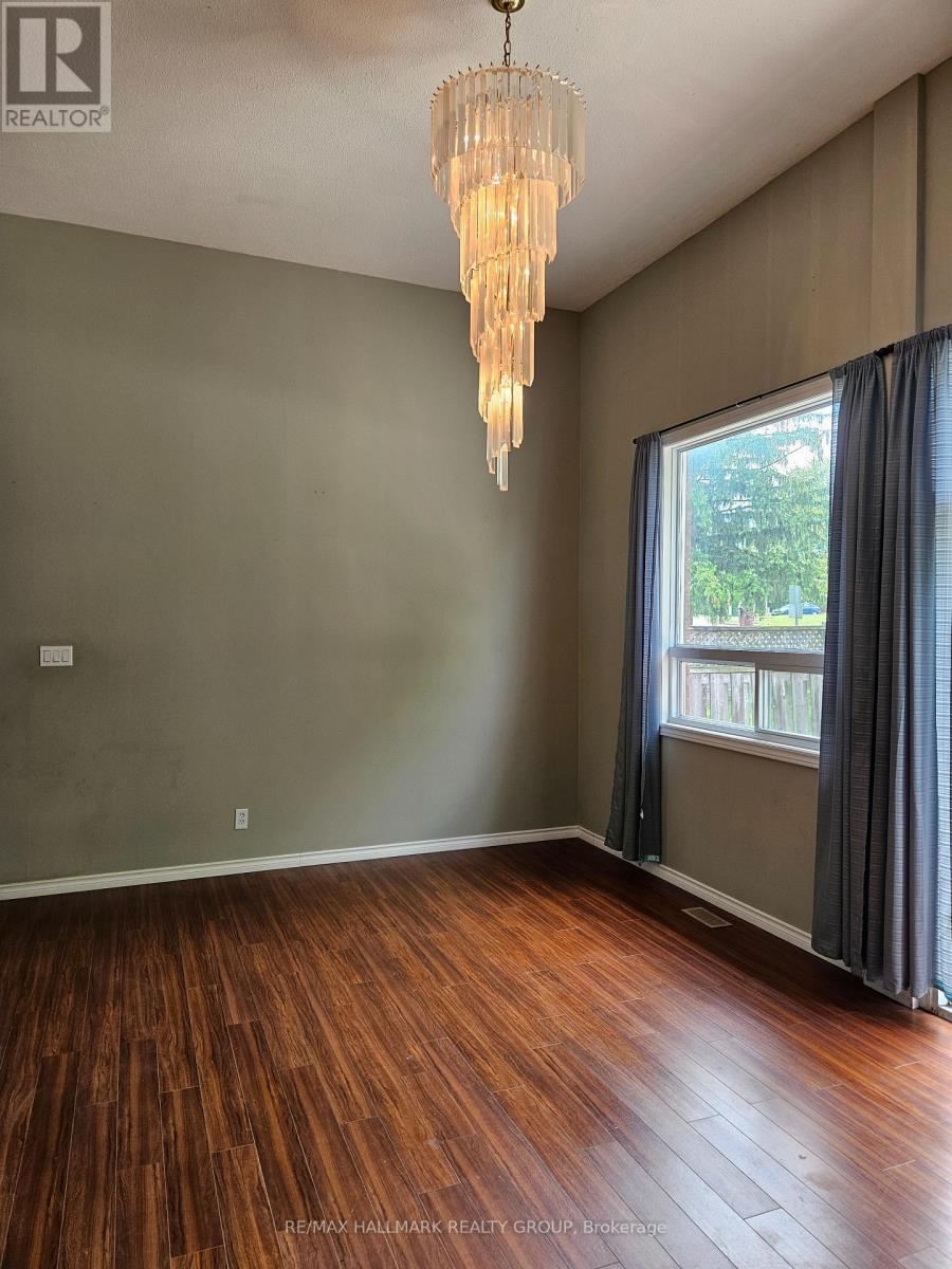 6 - 2669 Southvale Crescent