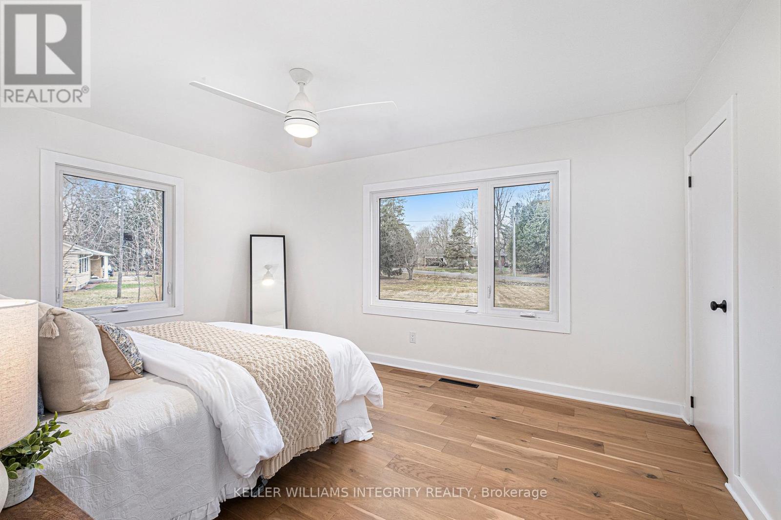 17 Lockview Road
