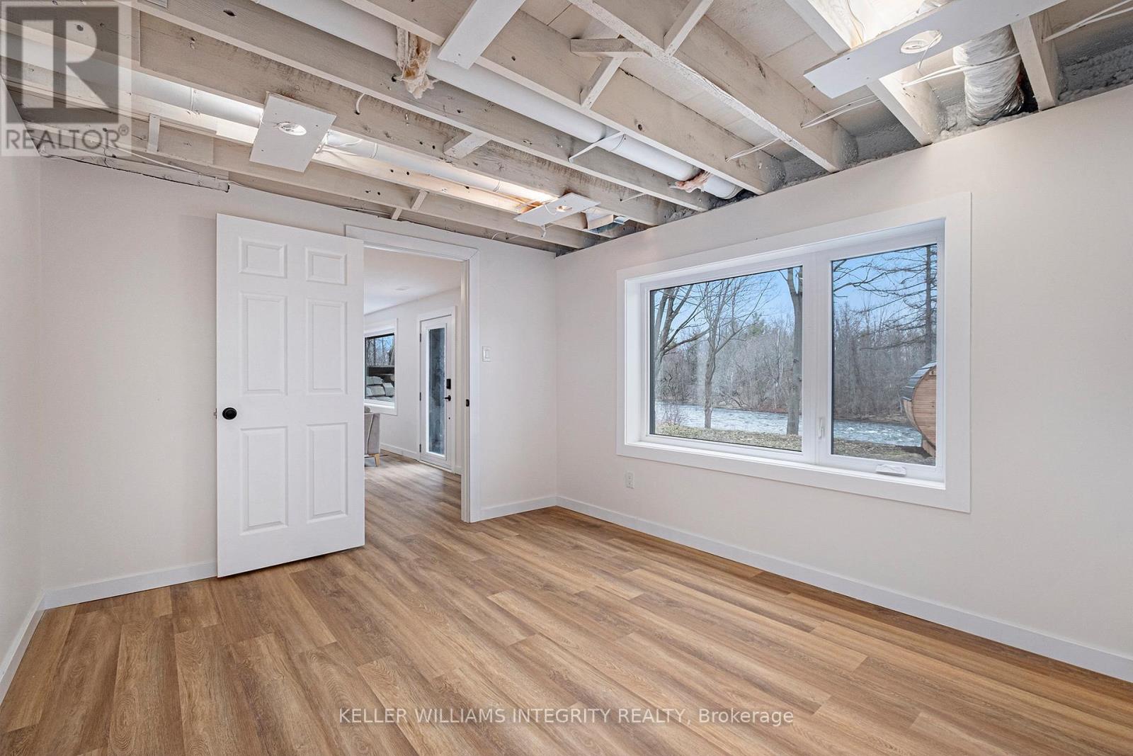 17 Lockview Road