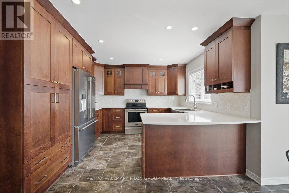 10 Maybrook Place